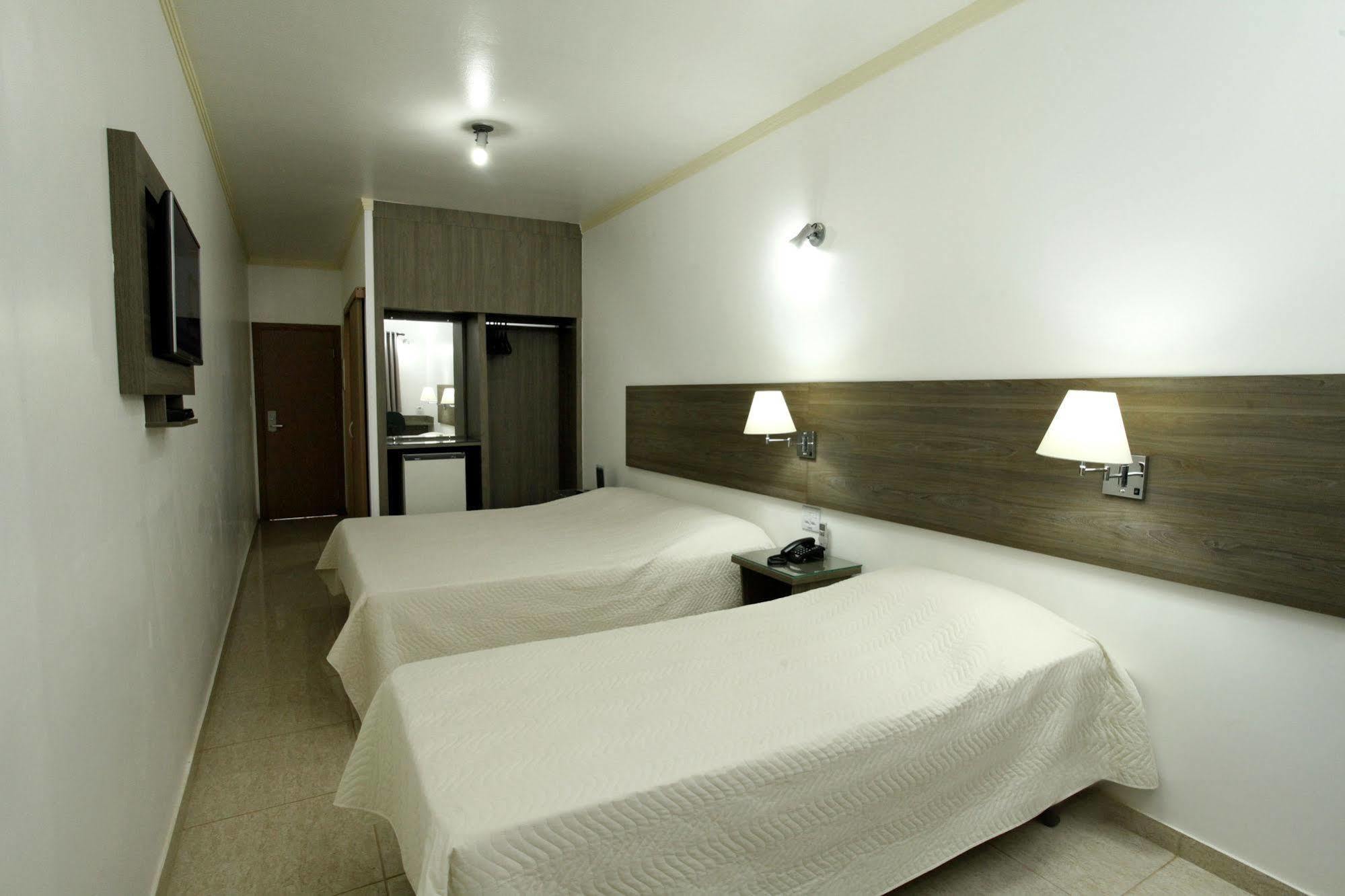 Indaia Hotel São Carlos エクステリア 写真