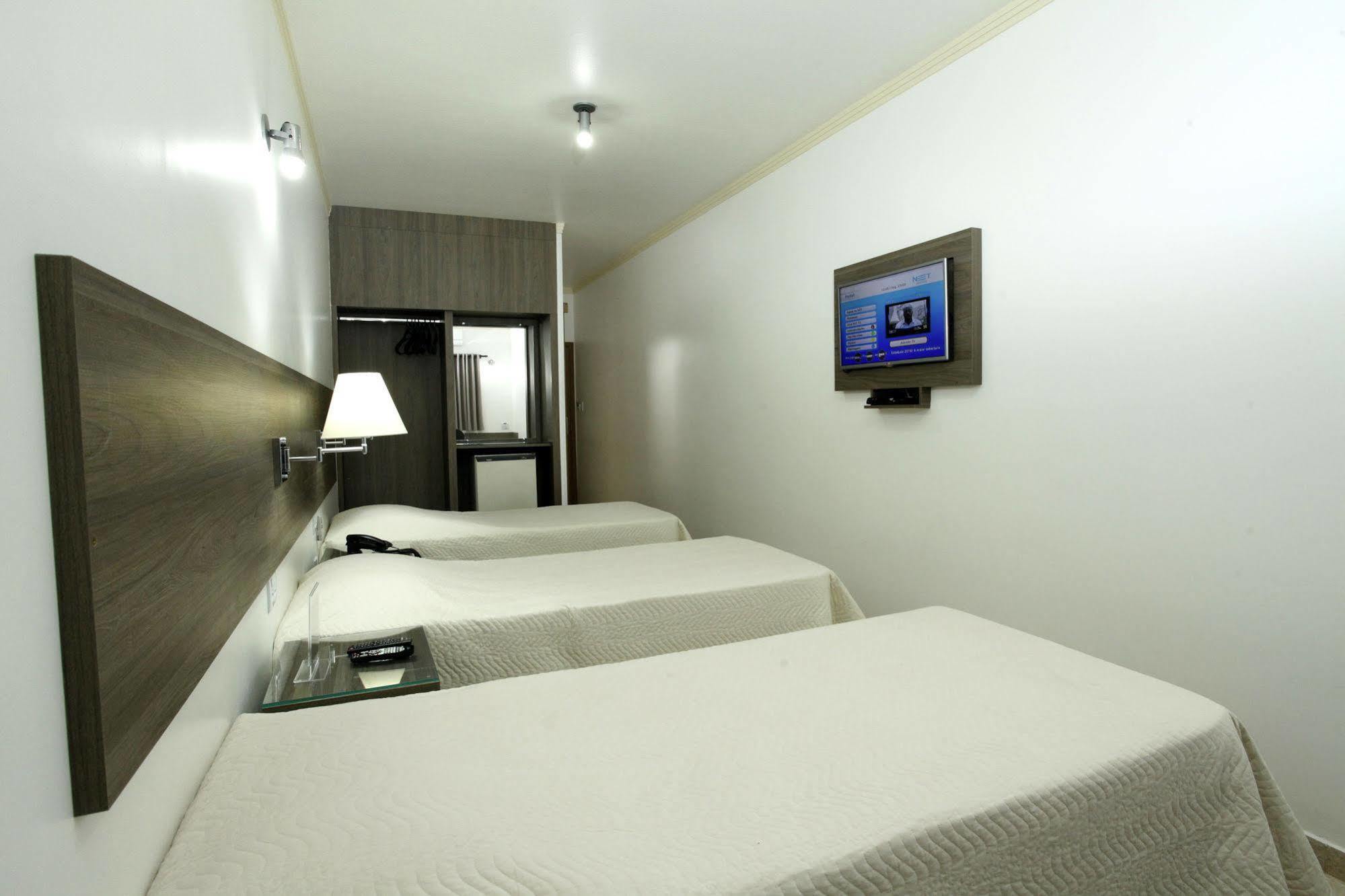 Indaia Hotel São Carlos エクステリア 写真