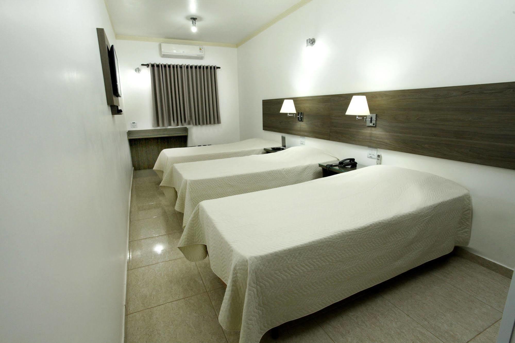 Indaia Hotel São Carlos エクステリア 写真