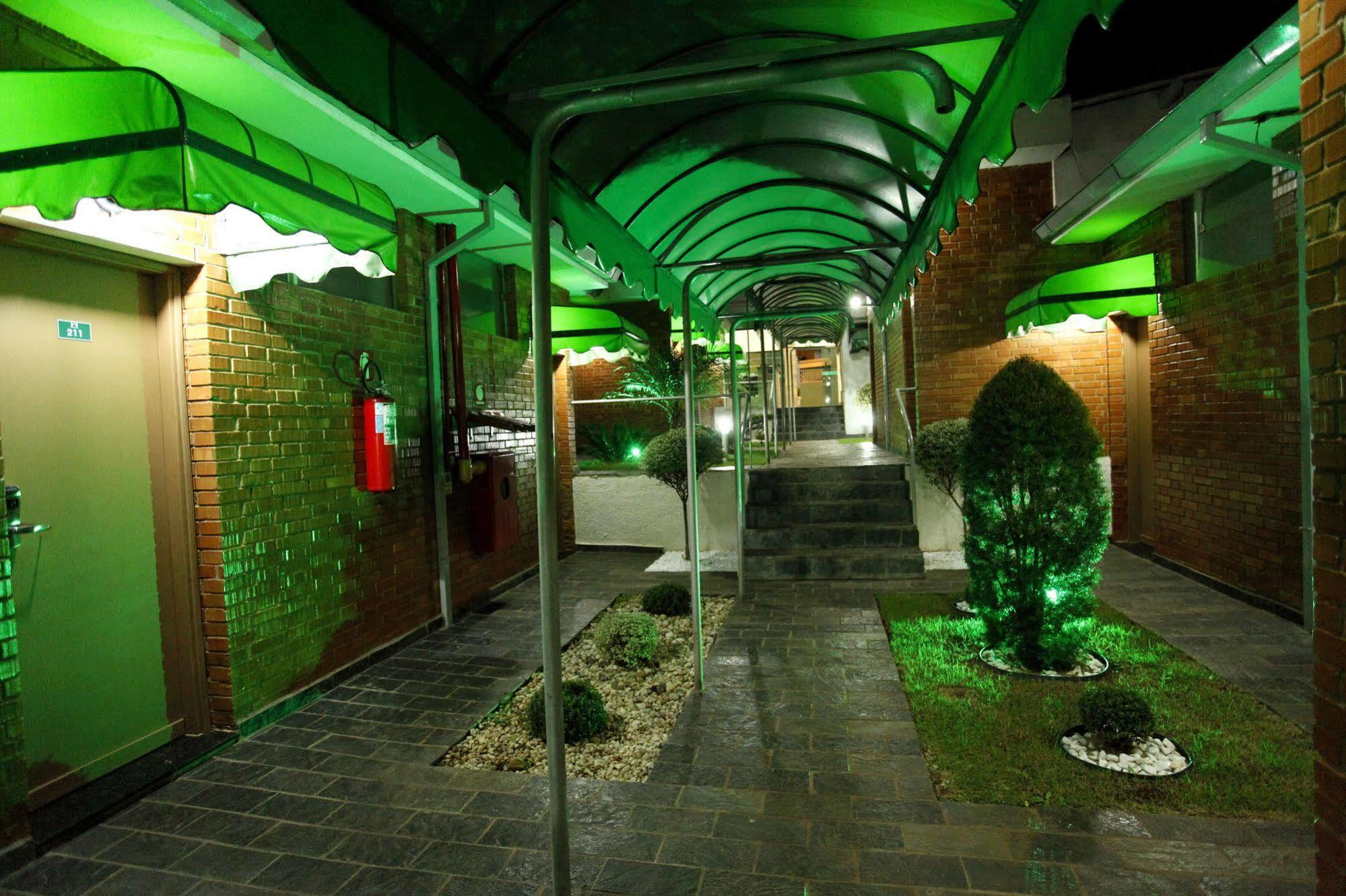 Indaia Hotel São Carlos エクステリア 写真